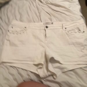 White torrid short shorts